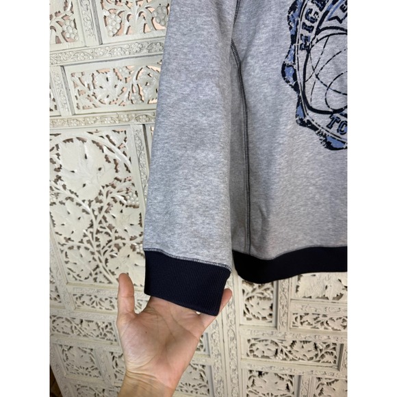 Disney Store Mickey Mouse Gray Long Sleeve Crew Neck Sweatshirt Kids Large - Picture 3 of 5